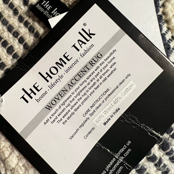 New with tag area rug - Picture 8 of 8